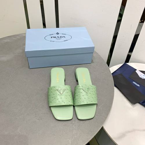 Picture of Prada Shoes Women _SKUfw134881214fw